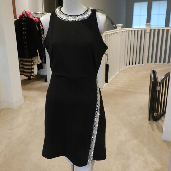 NWT White House Black Market Crystal Embellished Mini Dress Size 4P - Picture 2 of 16